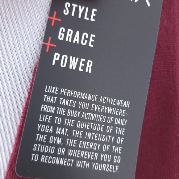 New Revolve Vimmia Lightweight Reversible Sweater Burgundy Large Yoga Activewear - Picture 4 of 9